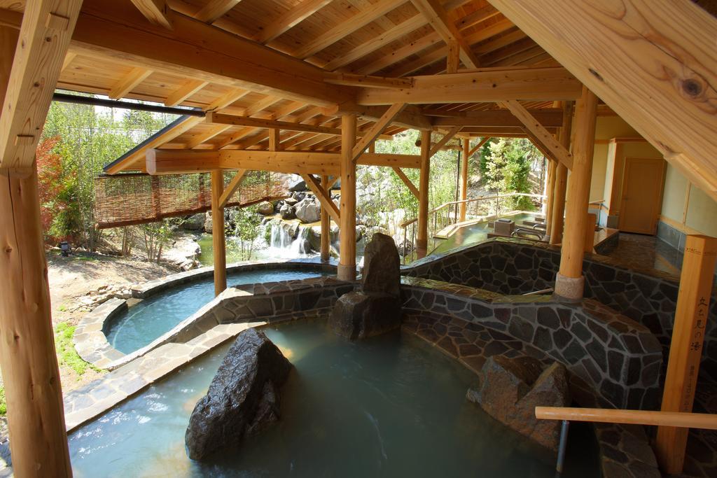 Iizaka Hotel Juraku Fukushima  Exteriör bild