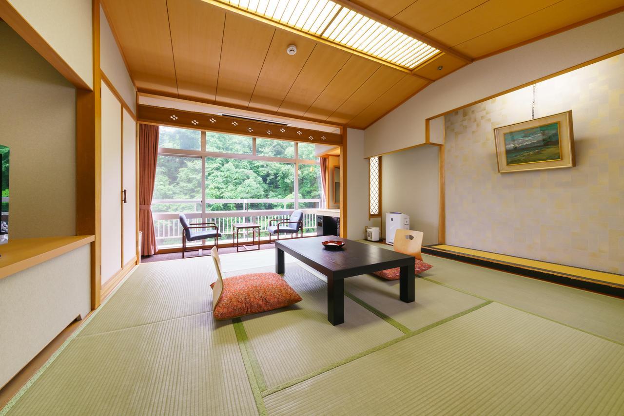 Iizaka Hotel Juraku Fukushima  Exteriör bild