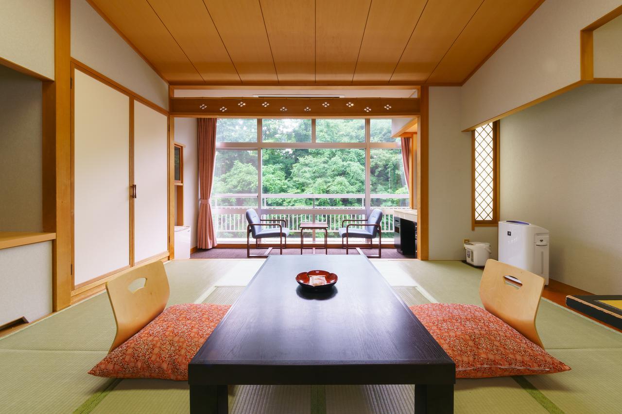 Iizaka Hotel Juraku Fukushima  Exteriör bild